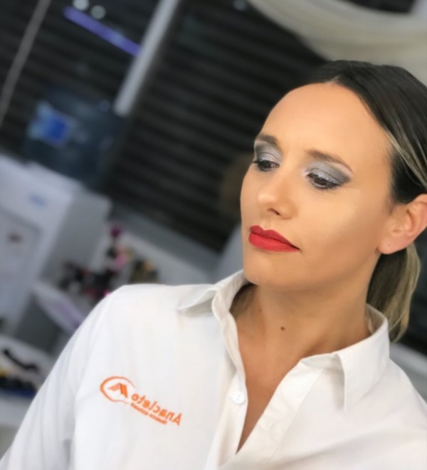 Maquillaje para evento de noche .